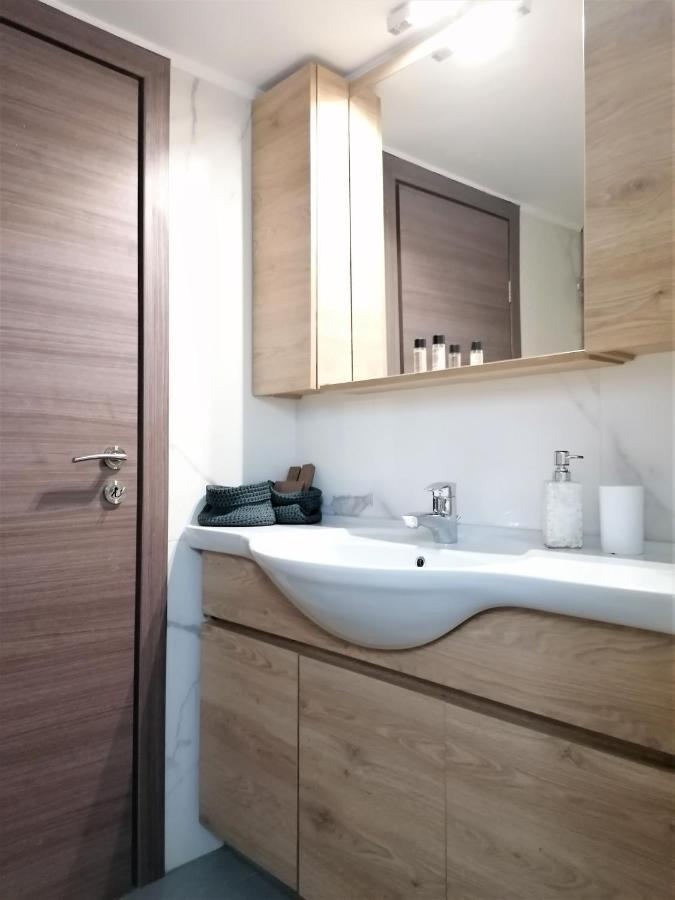 Athenian Elegant Apt Near Acropolis Appartement Buitenkant foto